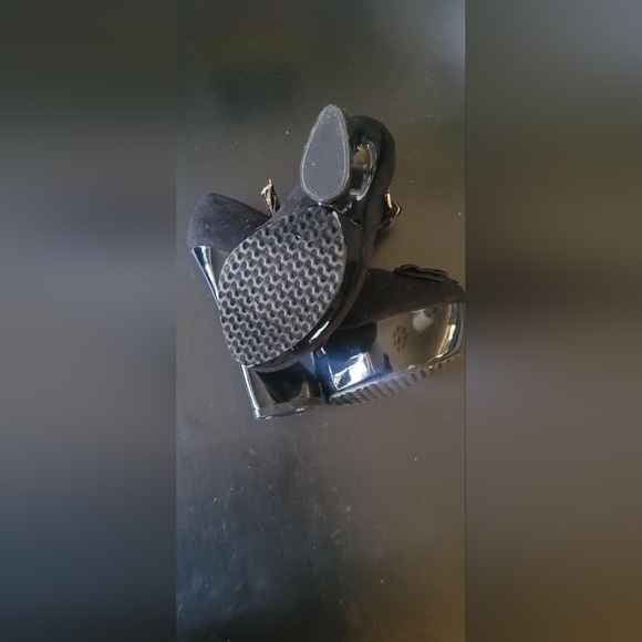 Funky Black Wedges 7 - Picture 3 of 3